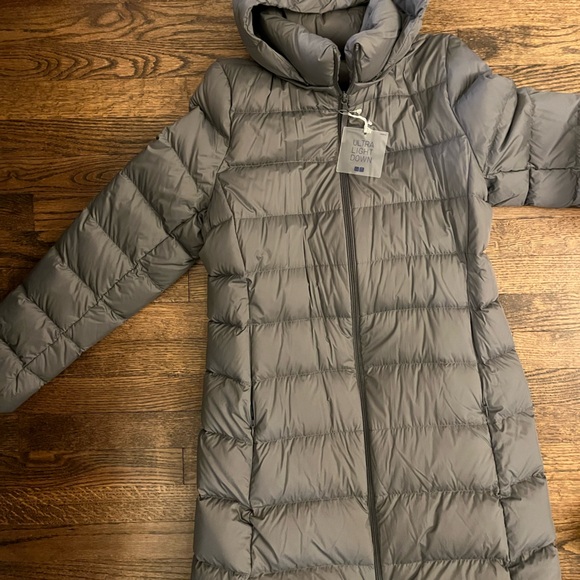 Uniqlo Jackets & Blazers - Uniqlo Women's Charcoal Puffer Jacket
